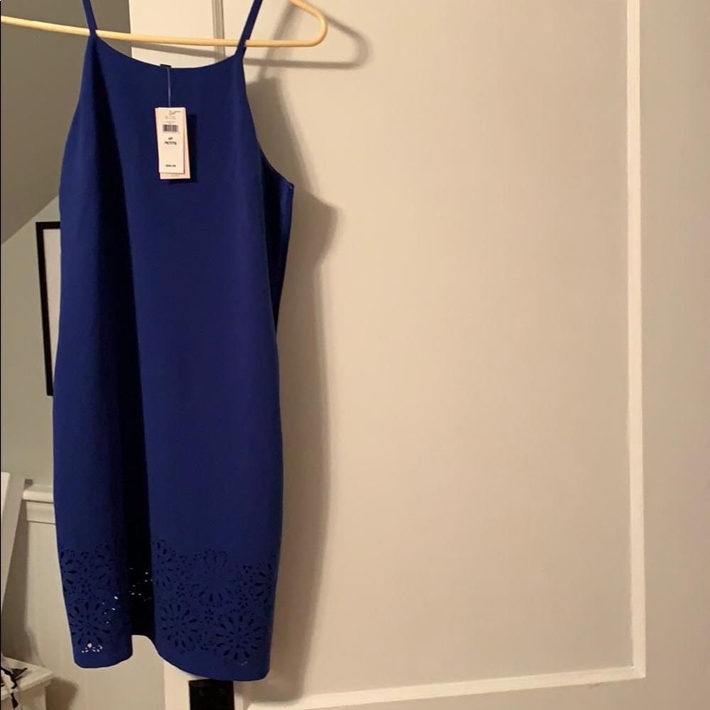 Dress - Picture 3 of 3